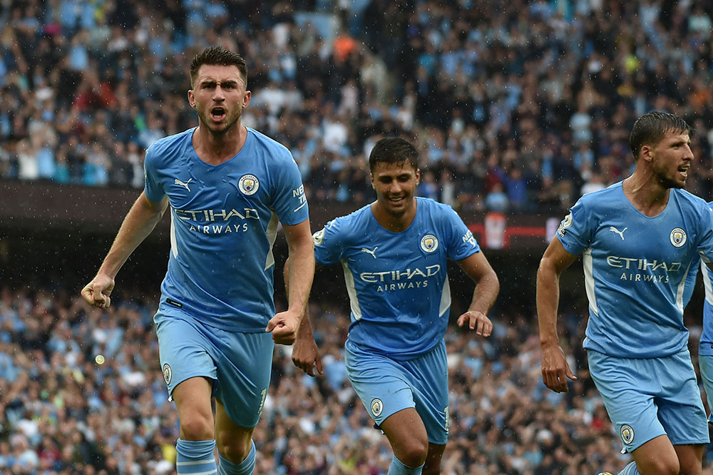 Bintang 5 Manchester City, Grealish Buka Keran Gol