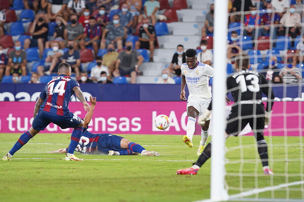 Drama 6 Gol Tanpa Pemenang di Laga Levante vs Real Madrid