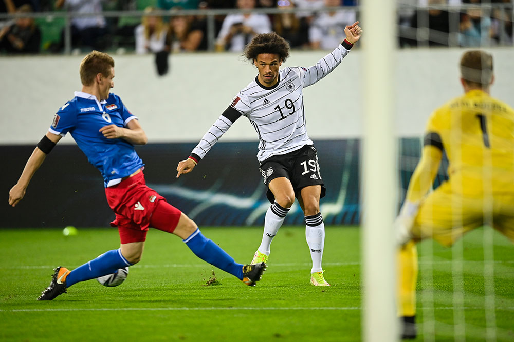 Werner dan Sane jadi Pahlawan Jerman