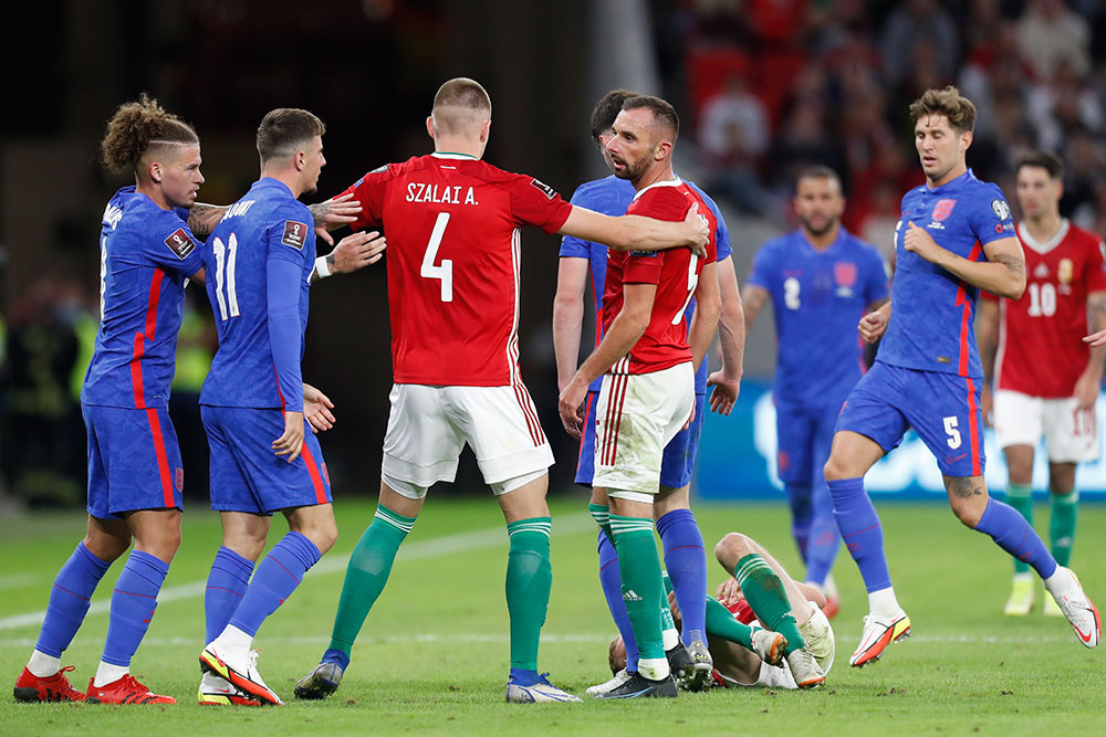 Inggris Gilas Hungaria 4-0