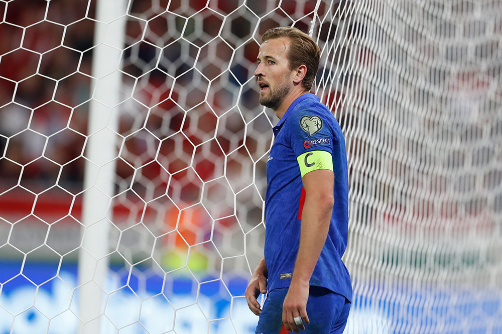 Inggris Gilas Hungaria 4-0