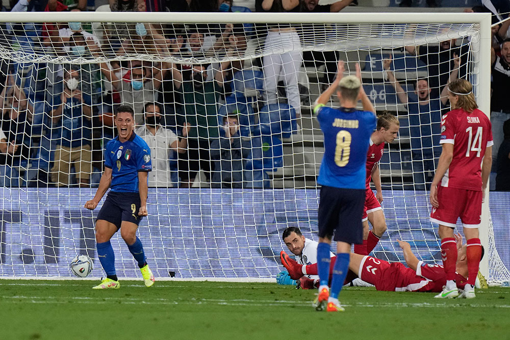 Italia Bantai Lithuania 5 Gol Tanpa Balas, Moise Kean Bersinar