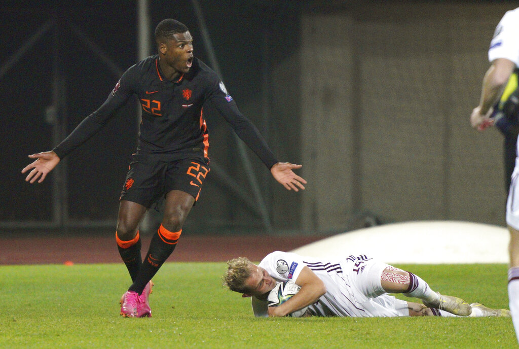 Belanda Susah Payah Kalahkan Latvia, Terima Kasih Davy Klaassen!