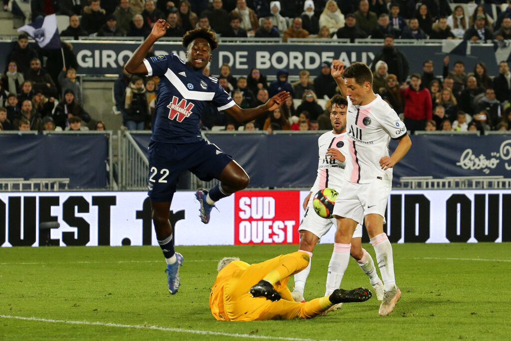 PSG Menang Dramatis di Markas Bordeaux