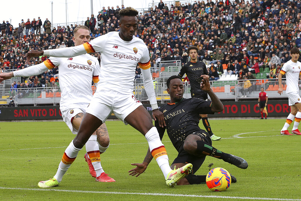 Ketika Serigala Roma tak Berdaya di Markas Venezia