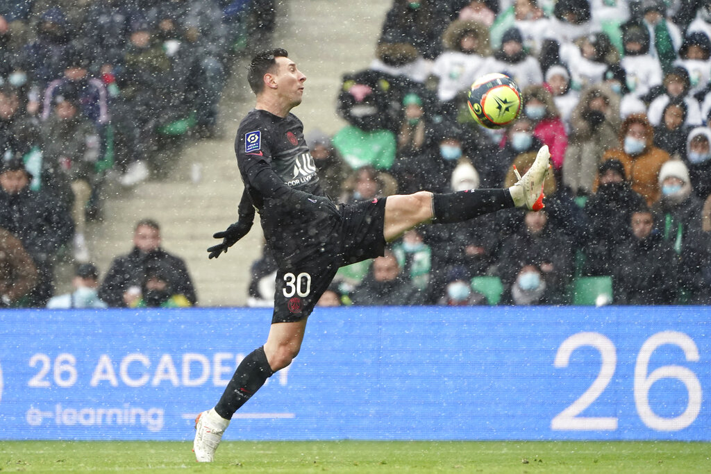 Messi Bersinar Terang di Laga Lawan St-Etienne