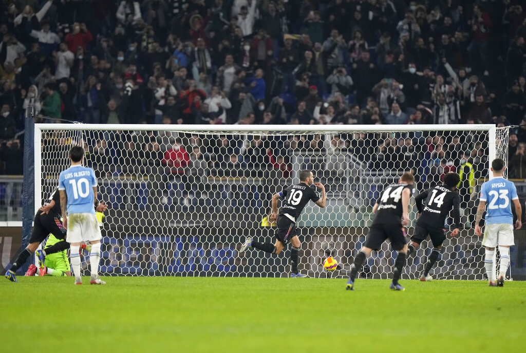 Dua Penalti Bonucci Beri Juventus Pesta di Markas Lazio
