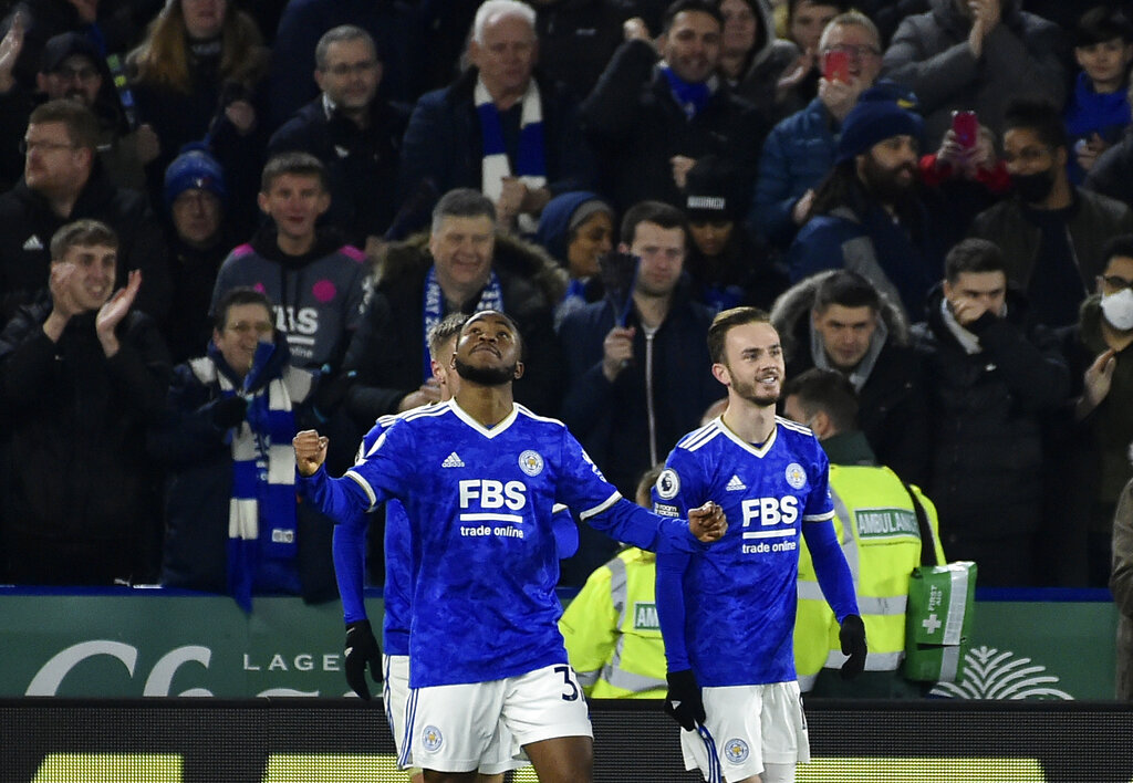 Leicester City Bikin Liverpool Gigit Jari