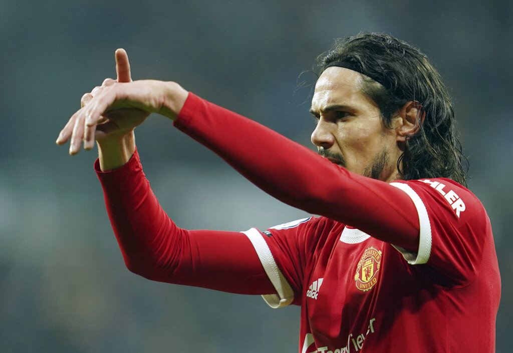 Edinson Cavani Selamatkan MU di Markas Newcastle