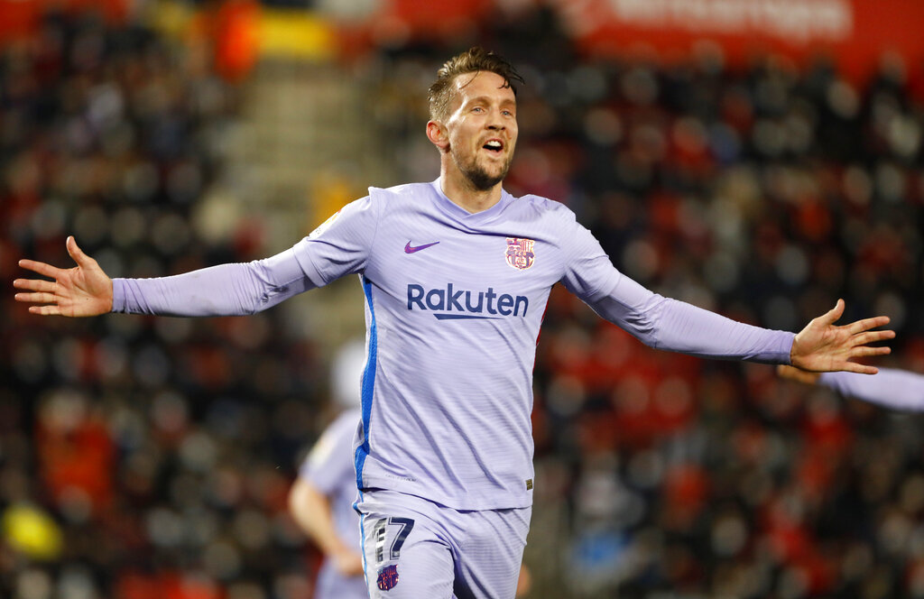 Luuk de Jong Beri Barcelona Tiga Poin