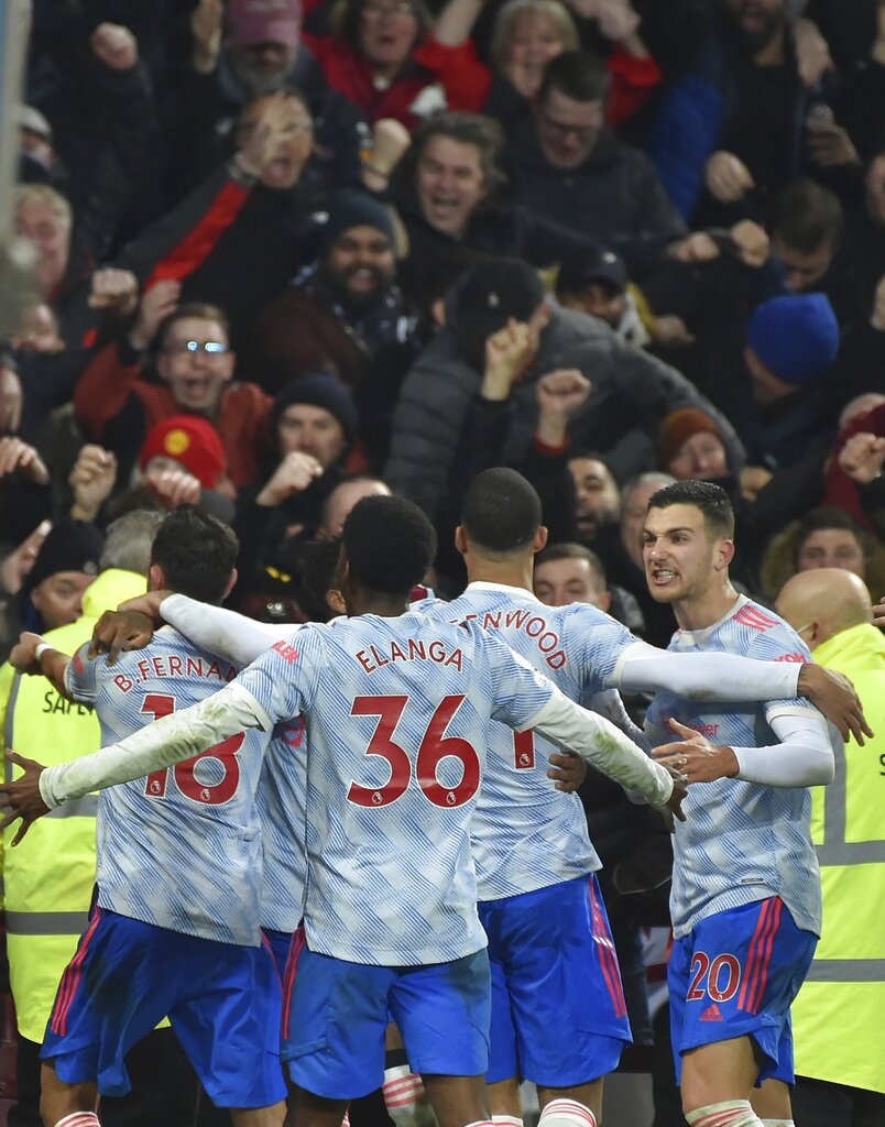 Coutinho Debut dan Gagalkan Kemenangan Man United