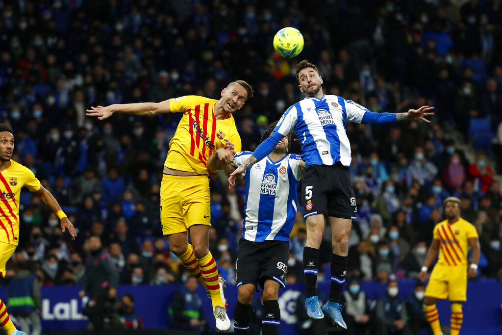 Luuk de Jong Selamatkan Barca di Markas Espanyol