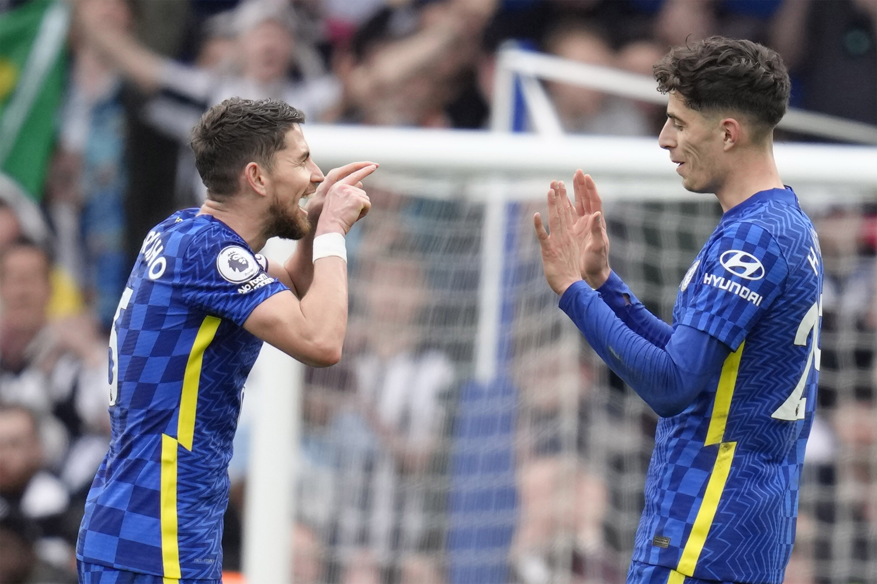 The Roman Empire, Sentuhan Kapten, dan Pelukkan Hangat untuk Kai Havertz