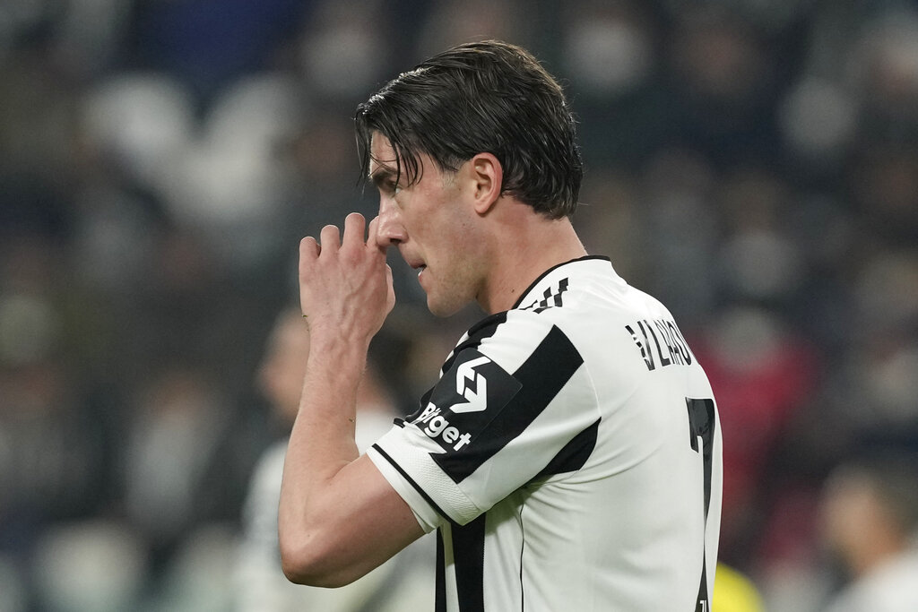 Ekspresi Kekecewaan Pemain dan Pelatih Juventus usai Kandas di Liga Champions Ekspresi Kekecewaan Pemain dan Pelatih Juventus usai Kandas di Liga Champions