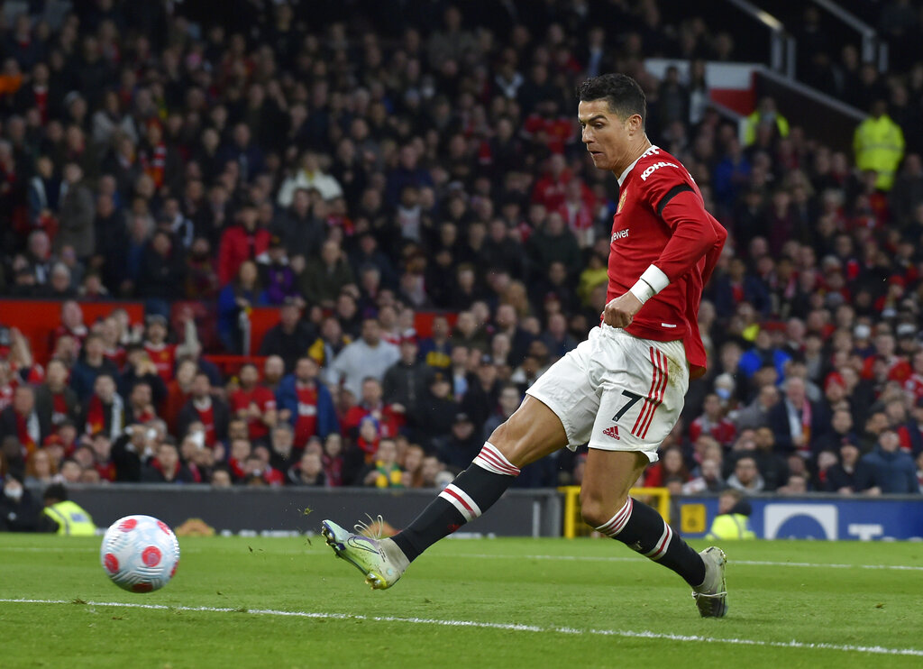 GOAT, Aksi Cristiano Ronaldo Cetak Hattrick ke Gawang Tottenham di Premier League