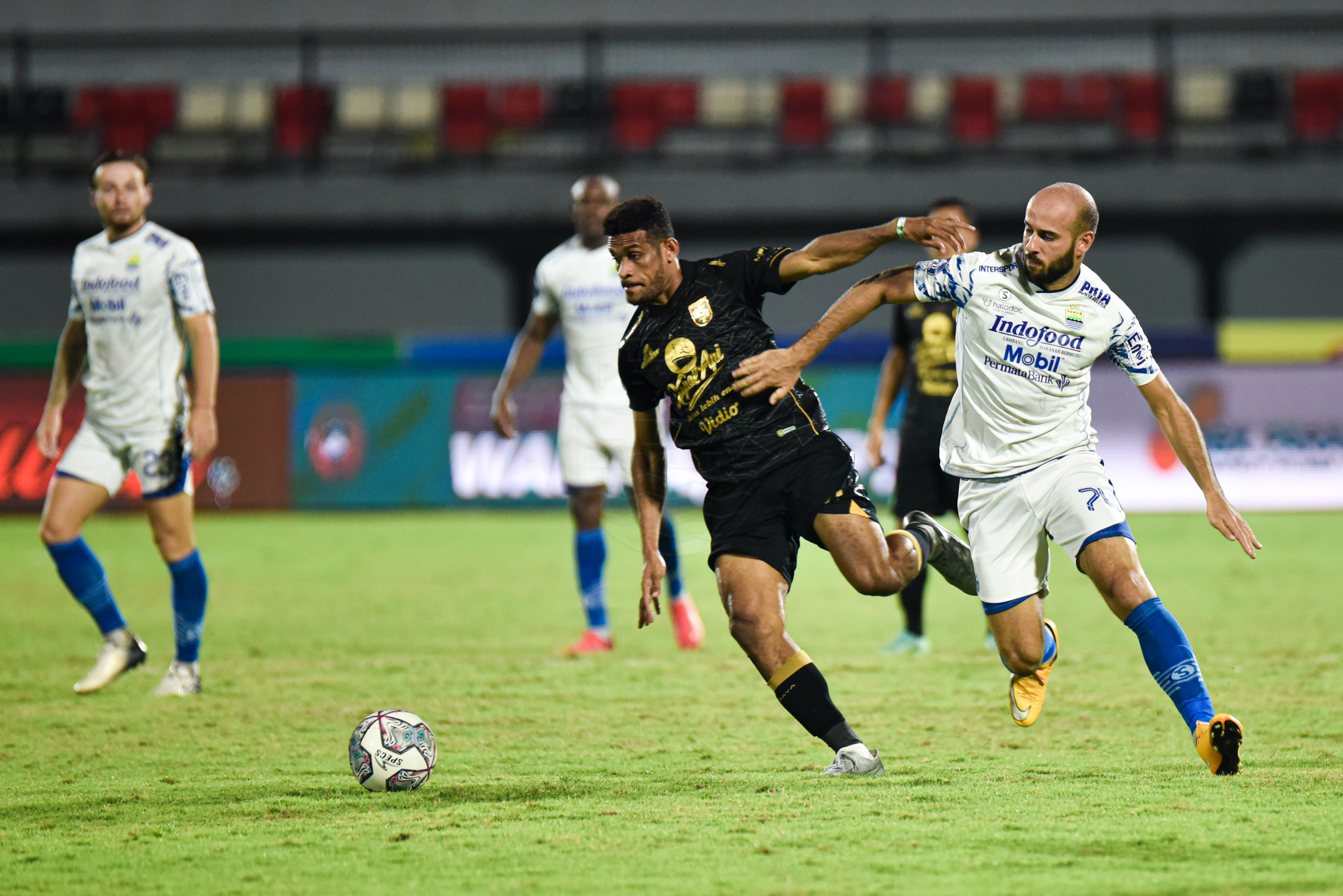 Persib Bandung Bermain Imbang Lawan Persebaya di BRI Liga 1, Kans Juara Makin Tipis