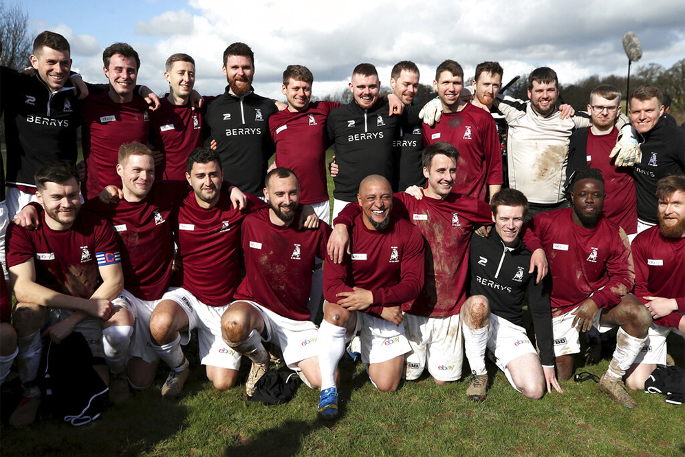Aksi Roberto Carlos main Tarkam Bersama Bull In The Barne United di Sunday League Aksi Roberto Carlos main Tarkam Bersama Bull In The Barne United di Sunday League