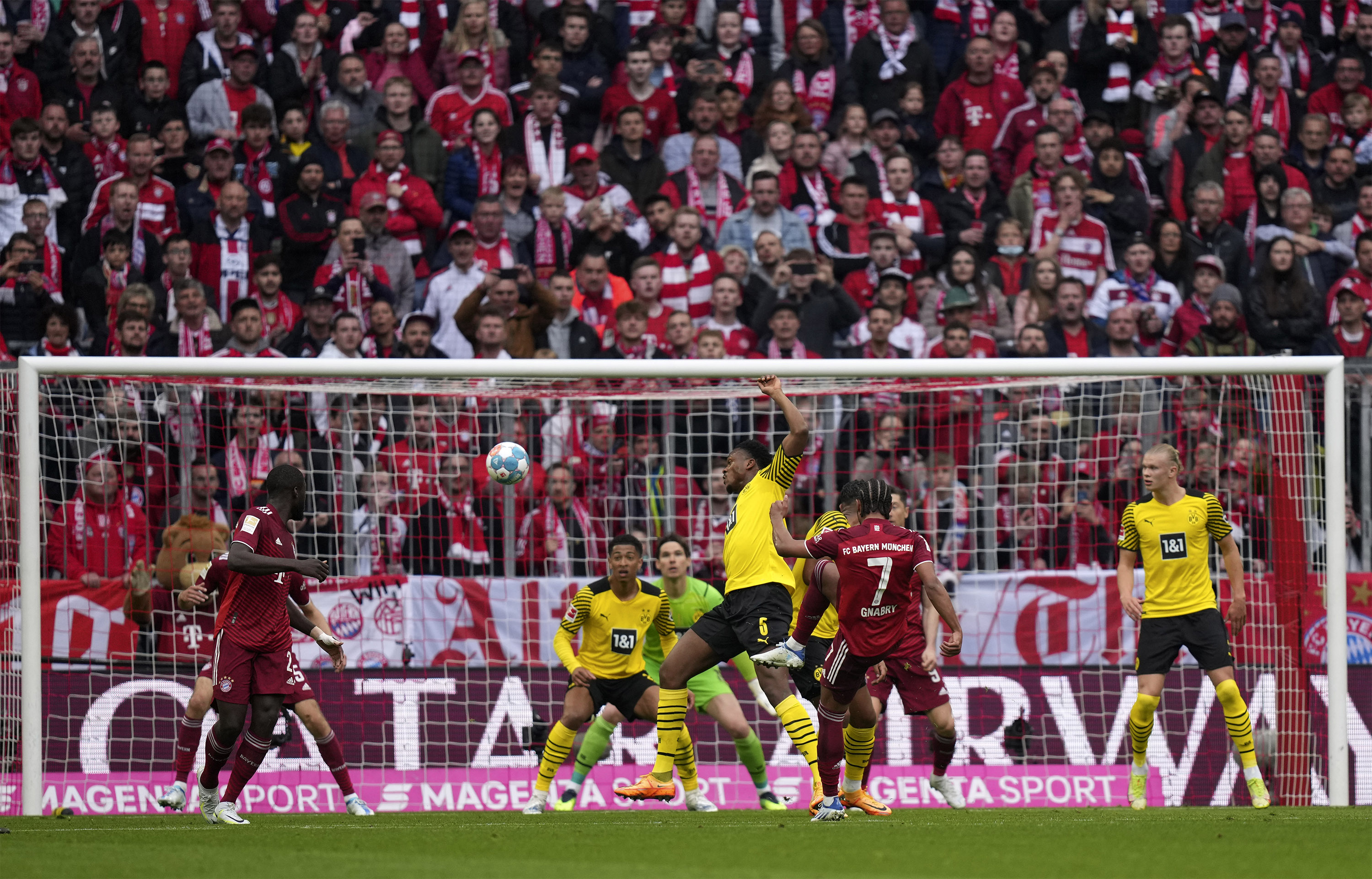 Bayern Munchen Kembali Juara Bundesliga usai Mengalahkan Borussia Dortmund