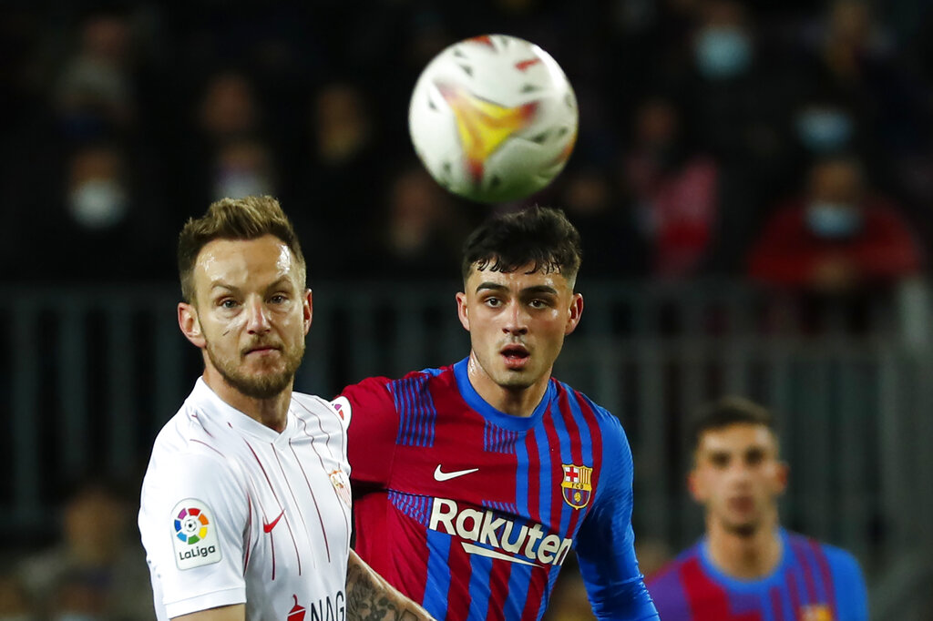 Lihat Aksi Bocah 1 Miliar Euro Gocek Pemain Sevilla dan Bawa Barcelona ke Peringkat Dua La Liga