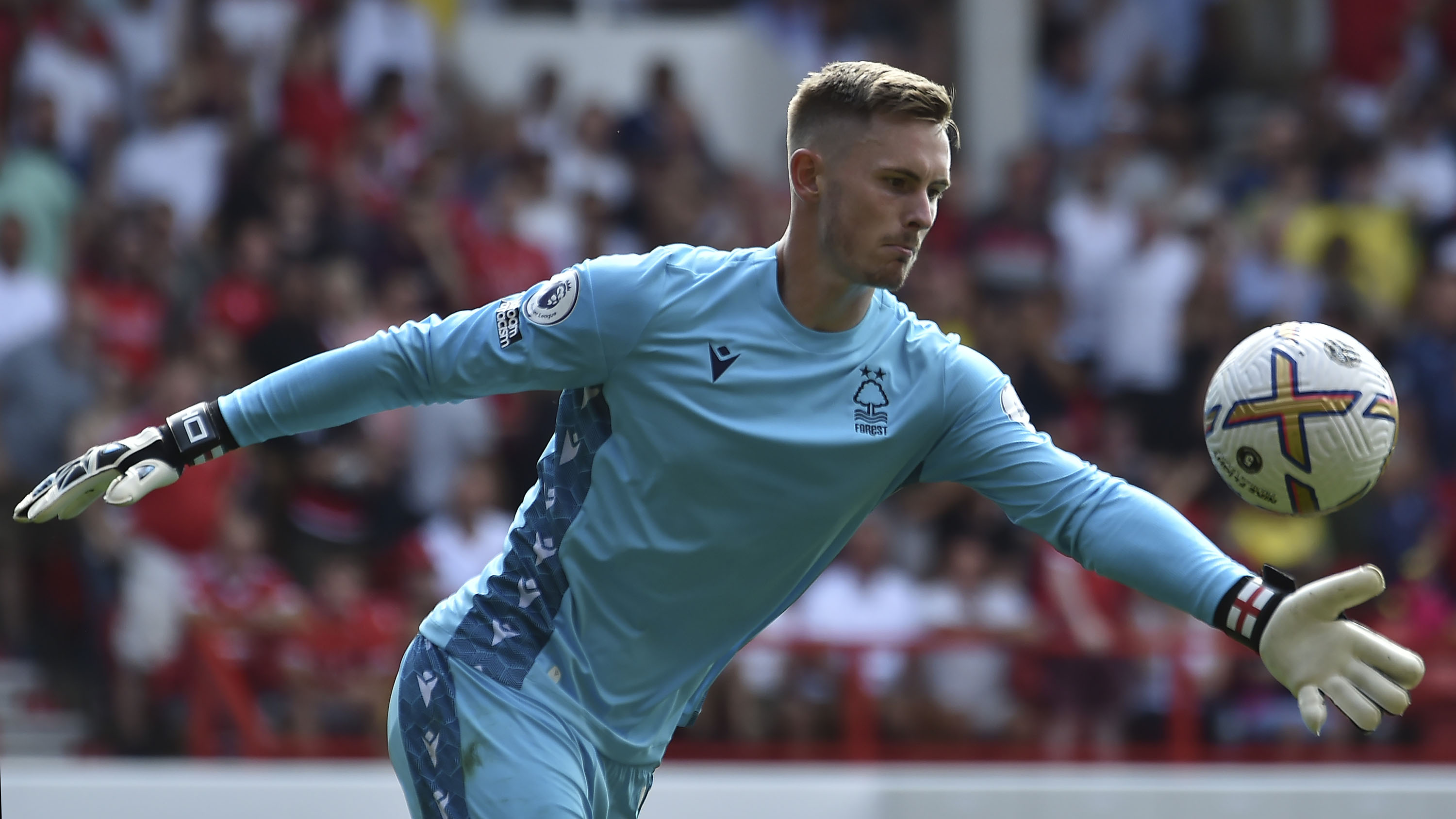 Tersingkir dari MU, Dean Henderson Tampil Menawan di Premier League Bersama Nottingham Forest