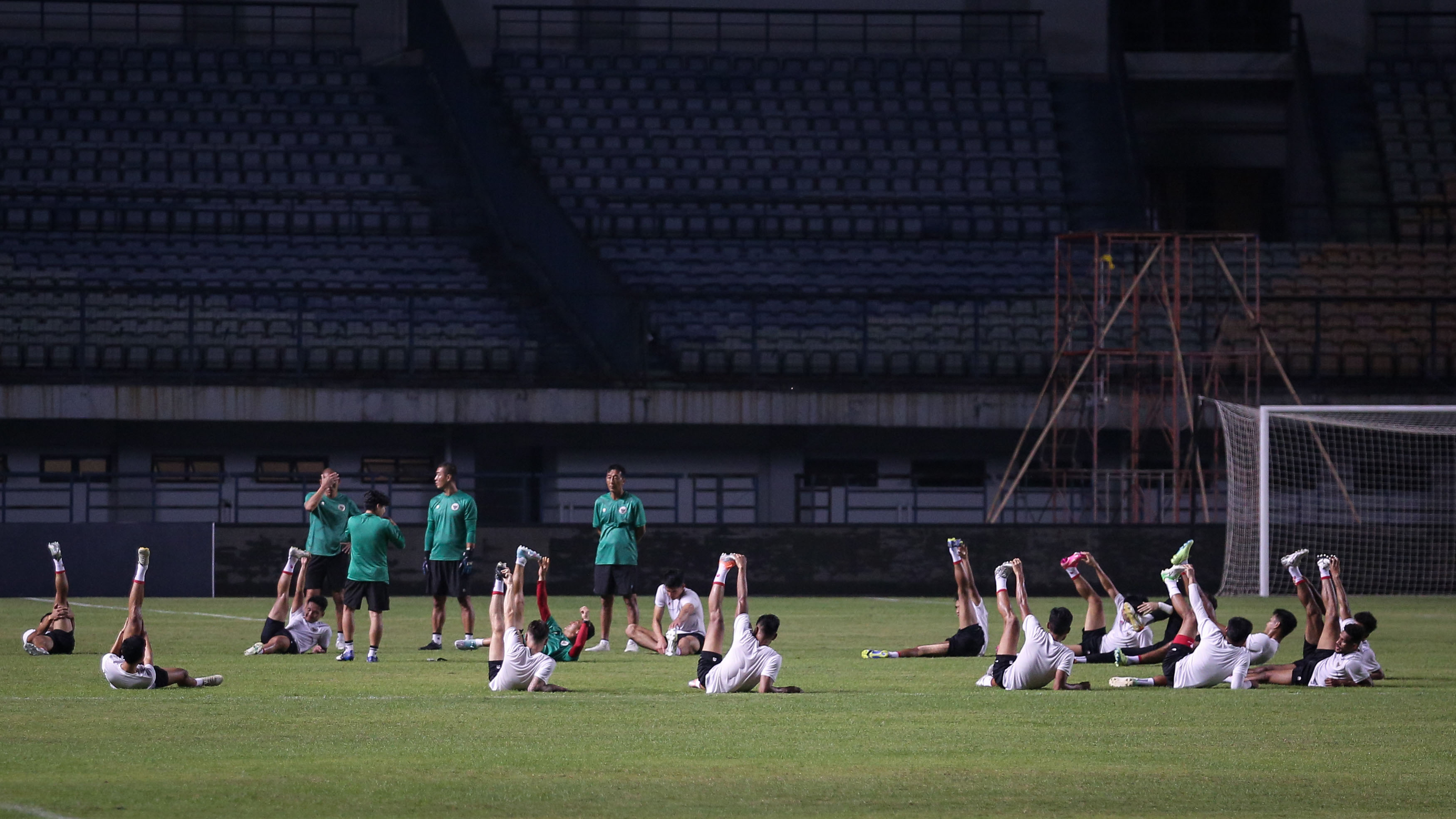 Yuk Lihat Aksi Marc Klok dan Pemain Timnas Indonesia Lainnya Menyantap Menu Latihan yang Diberikan Shin Tae-yong