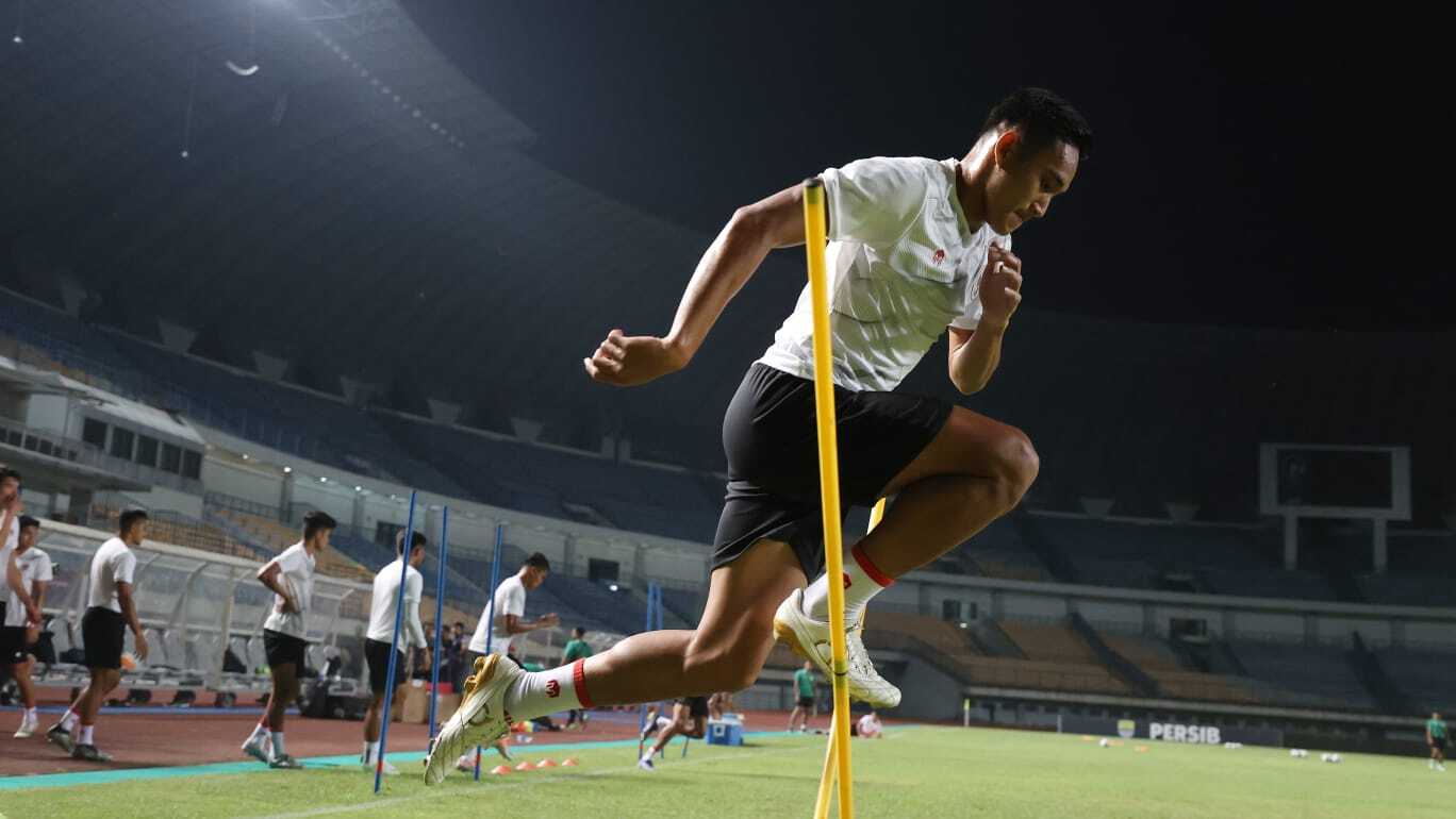 Yuk Lihat Aksi Marc Klok dan Pemain Timnas Indonesia Lainnya Menyantap Menu Latihan yang Diberikan Shin Tae-yong