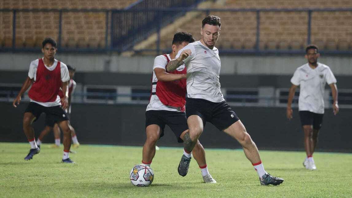 Yuk Lihat Aksi Marc Klok dan Pemain Timnas Indonesia Lainnya Menyantap Menu Latihan yang Diberikan Shin Tae-yong