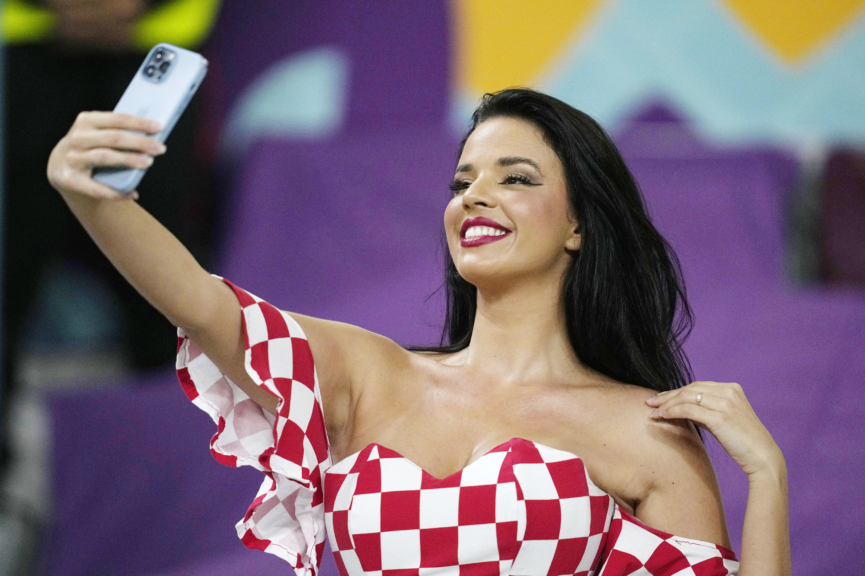Deretan Suporter Wanita Cantik di Piala Dunia 2022