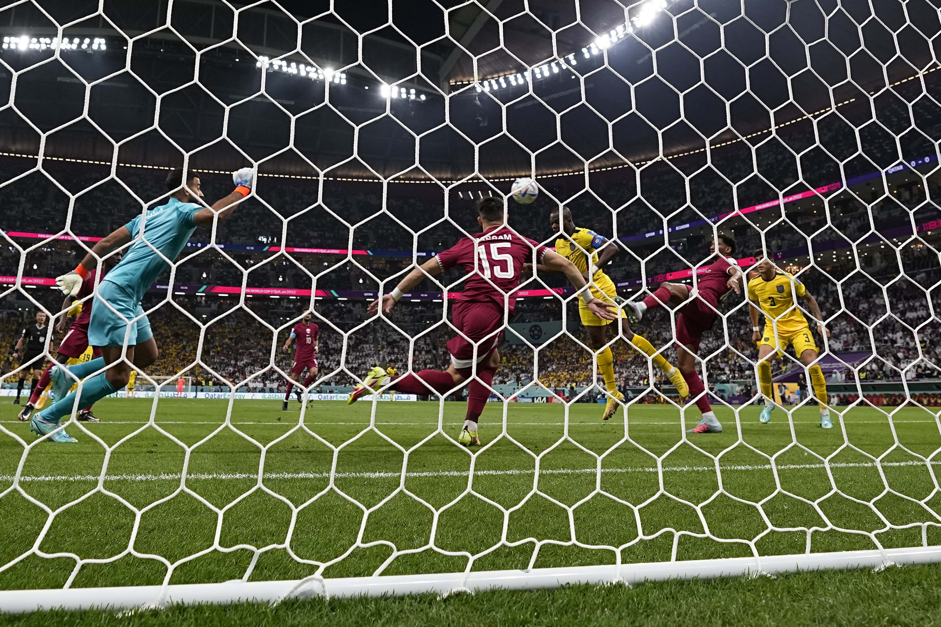 Gol Pertama di Laga Perdana Piala Dunia 2022, Enner Valencia Catatkan Sejarah