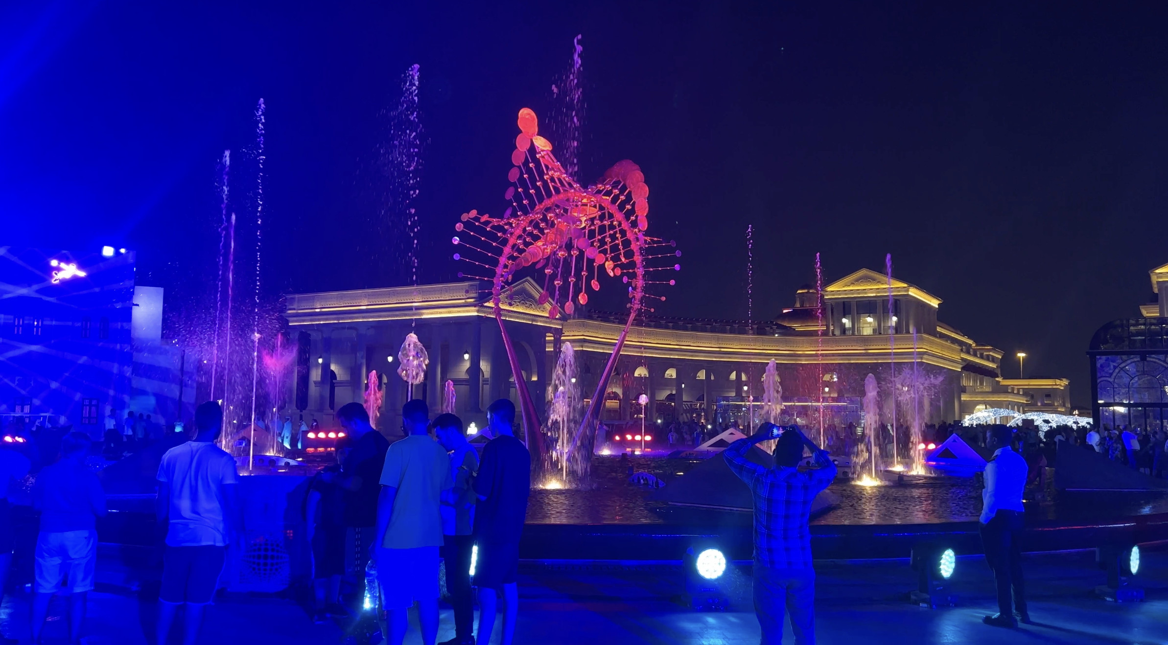 Berkunjung ke Pasar Malam Qatar di Katara, Menyela dari Kepadatan Meliput Piala Dunia 2022