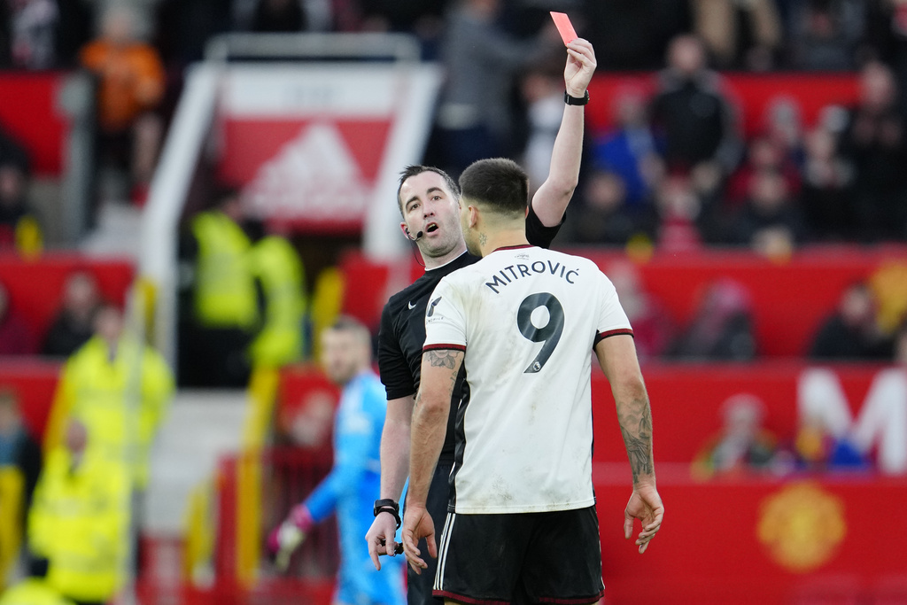 Gara-gara Jadon Sancho Wasit Keluarkan Tiga Kartu Merah untuk Fulham, MU Akhirnya Lolos ke Semifinal Piala FA