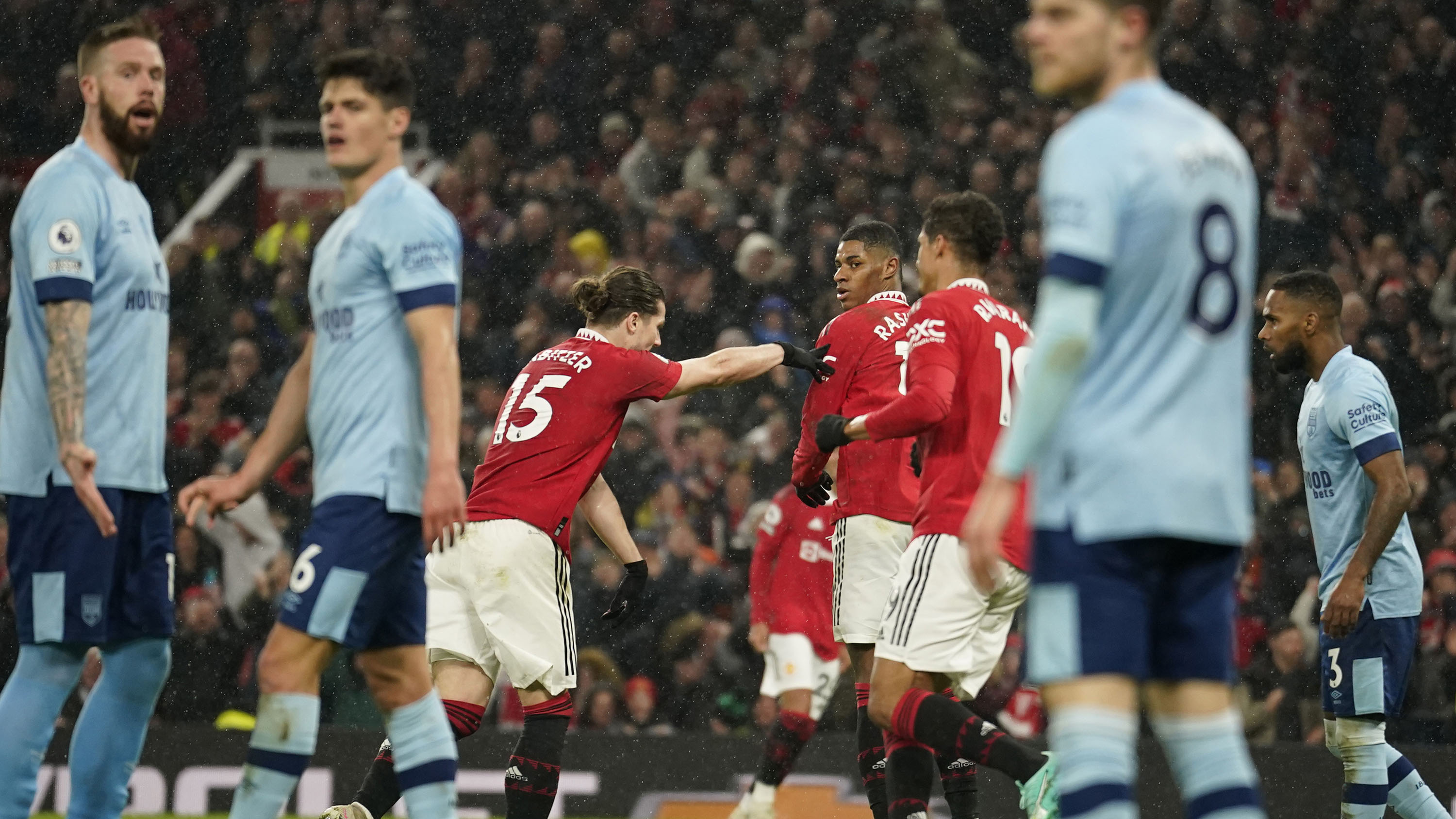 Gol Tunggal Marcus Rashford ke Gawang Brentford Bawa MU Ramaikan Persaingan di Tiga Besar
