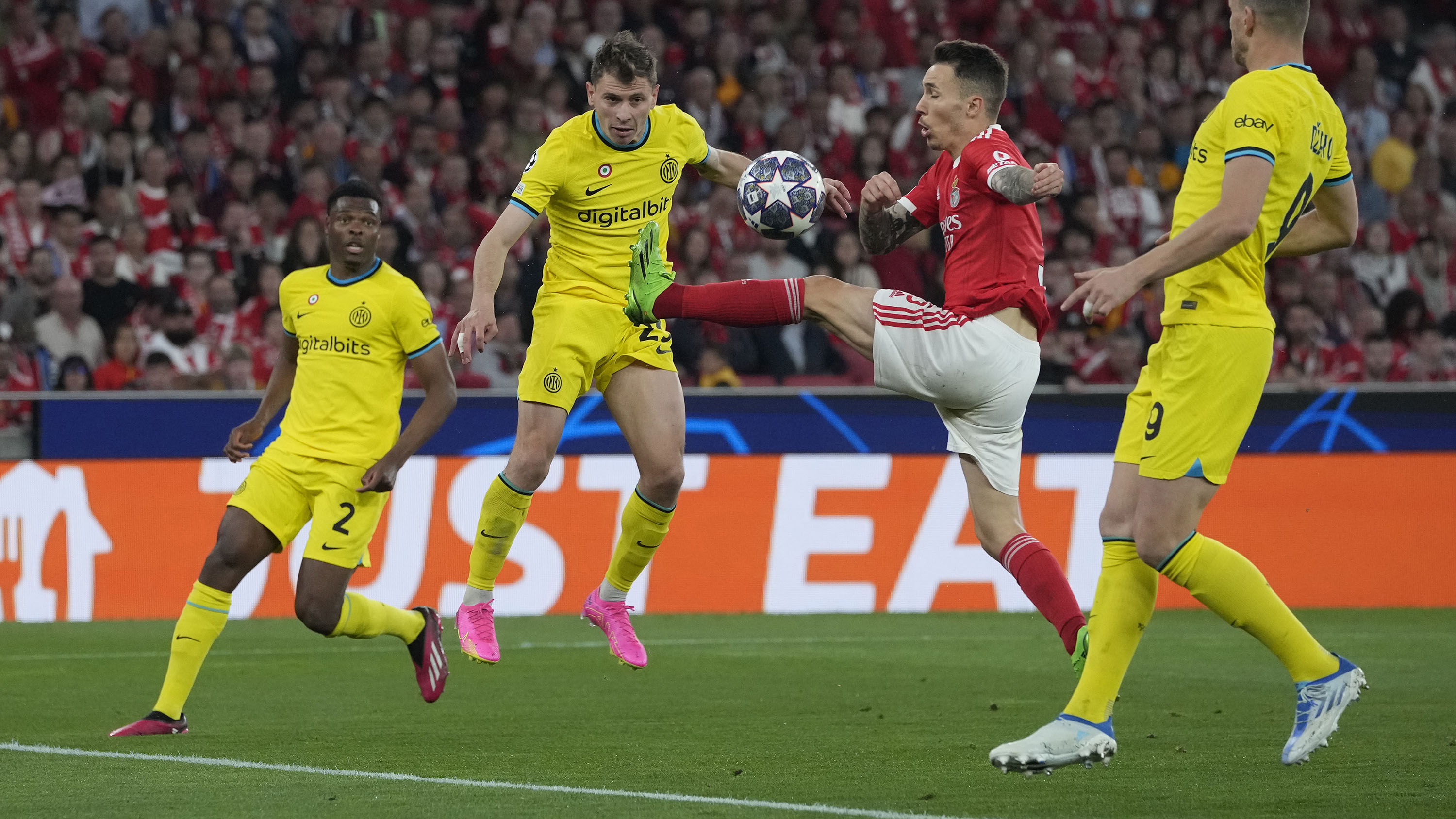 Bekuk Benfica, Inter Milan Pijakkan Satu Kaki di Semifinal Liga Champions setelah 13 Tahun