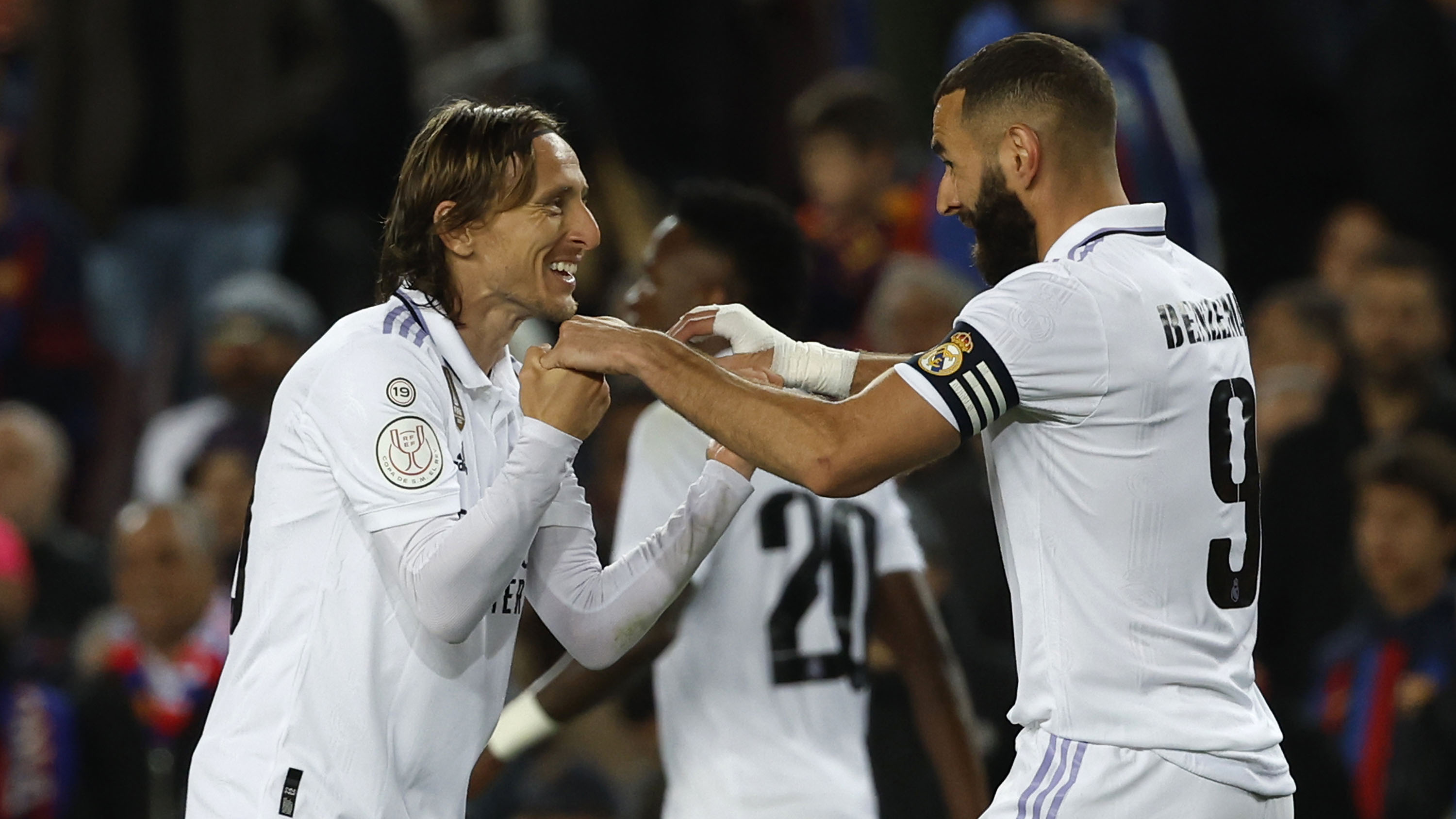 Hattrick Karim Benzema Bawa Real Madrid Pesta Gol Lagi di Kandang Barcelona setelah 60 Tahun