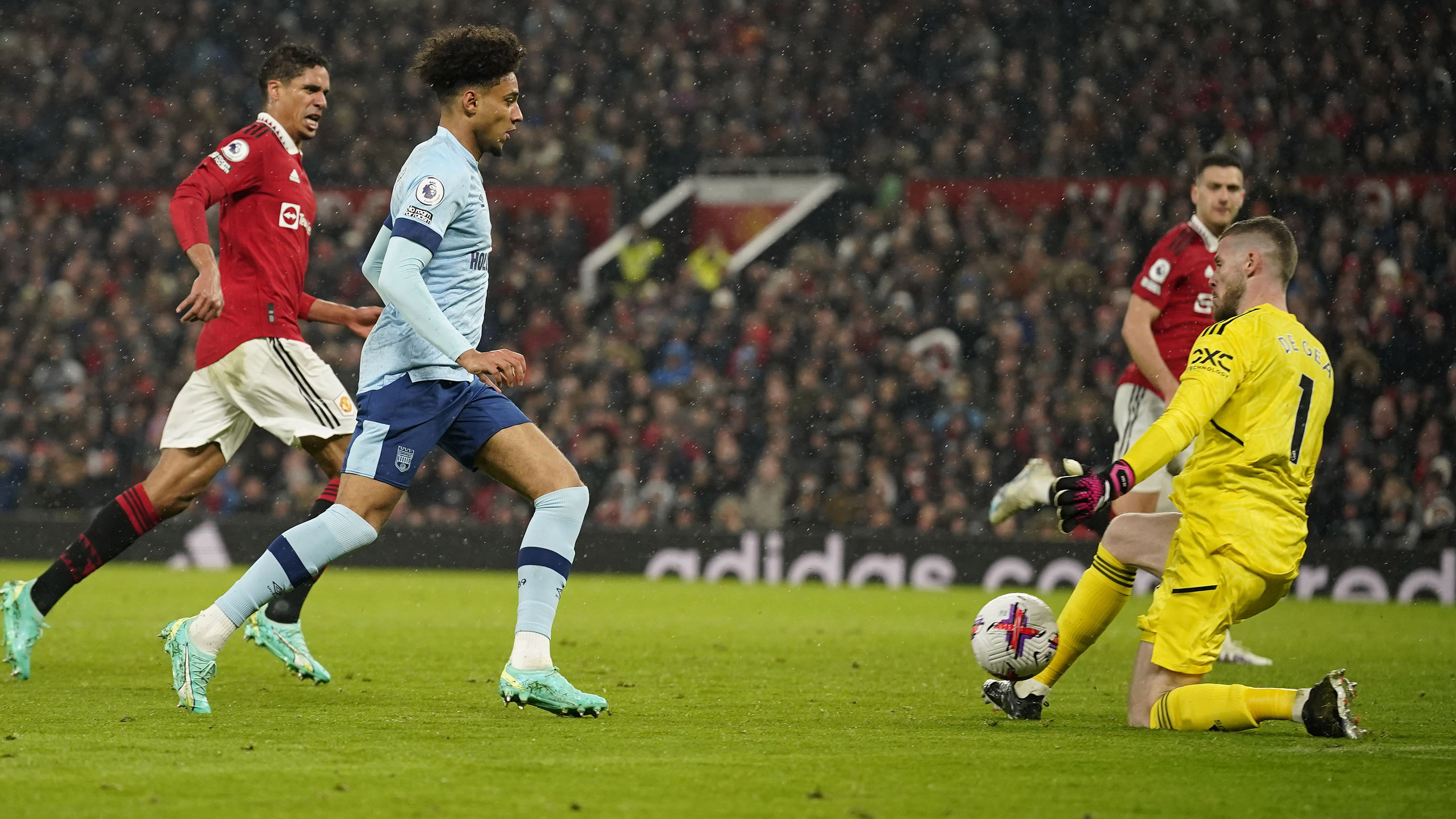 Gol Tunggal Marcus Rashford ke Gawang Brentford Bawa MU Ramaikan Persaingan di Tiga Besar