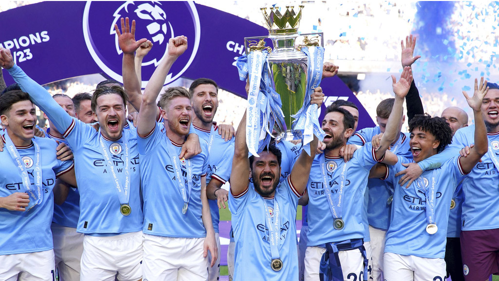 Momen Perayaan Manchester City Juara Liga Inggris Di Stadion Etihad ...