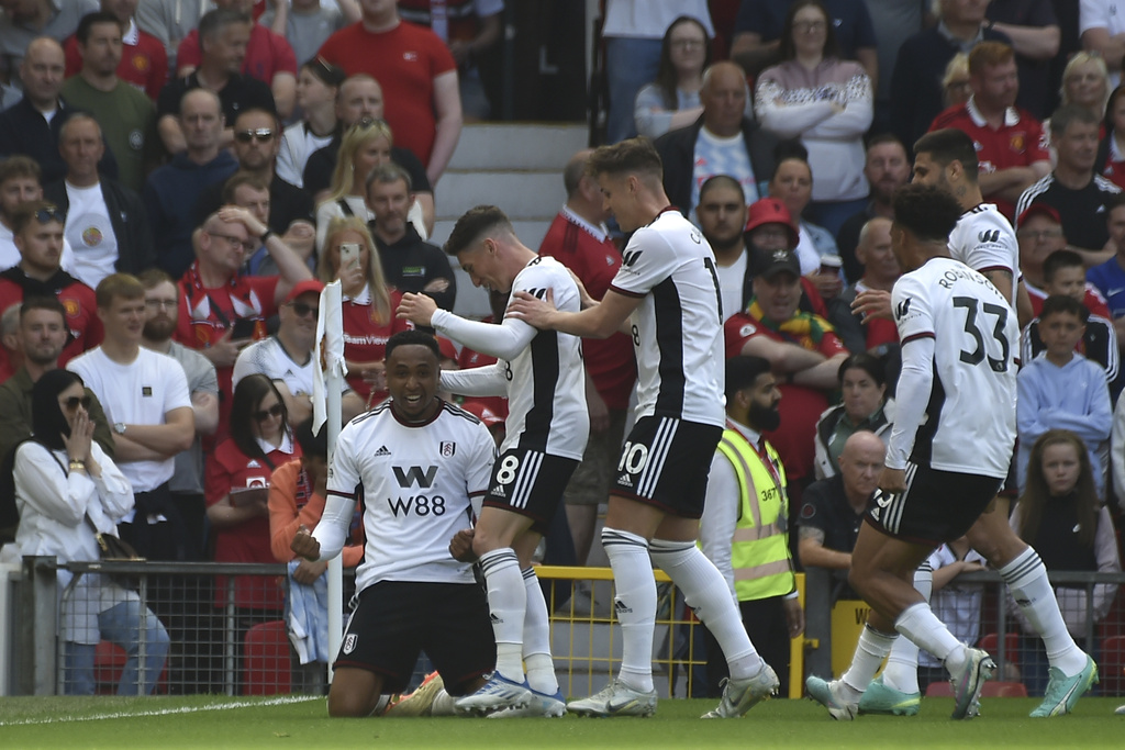 Jadon Sancho dan Bruno Fernandes Cetak Gol, MU Akhiri Musim di Posisi Tiga Besar