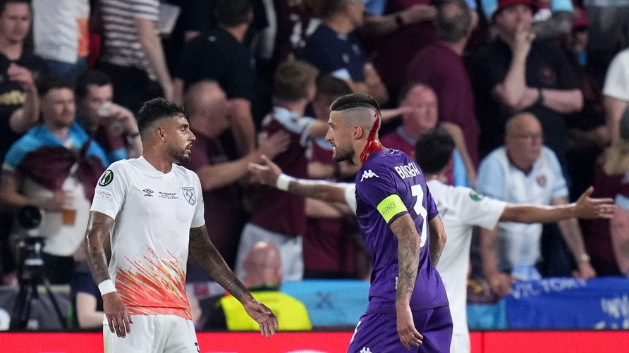 Insiden Kepala Kapten Fiorentina Berdarah Nodai Gelar Juara West Ham United