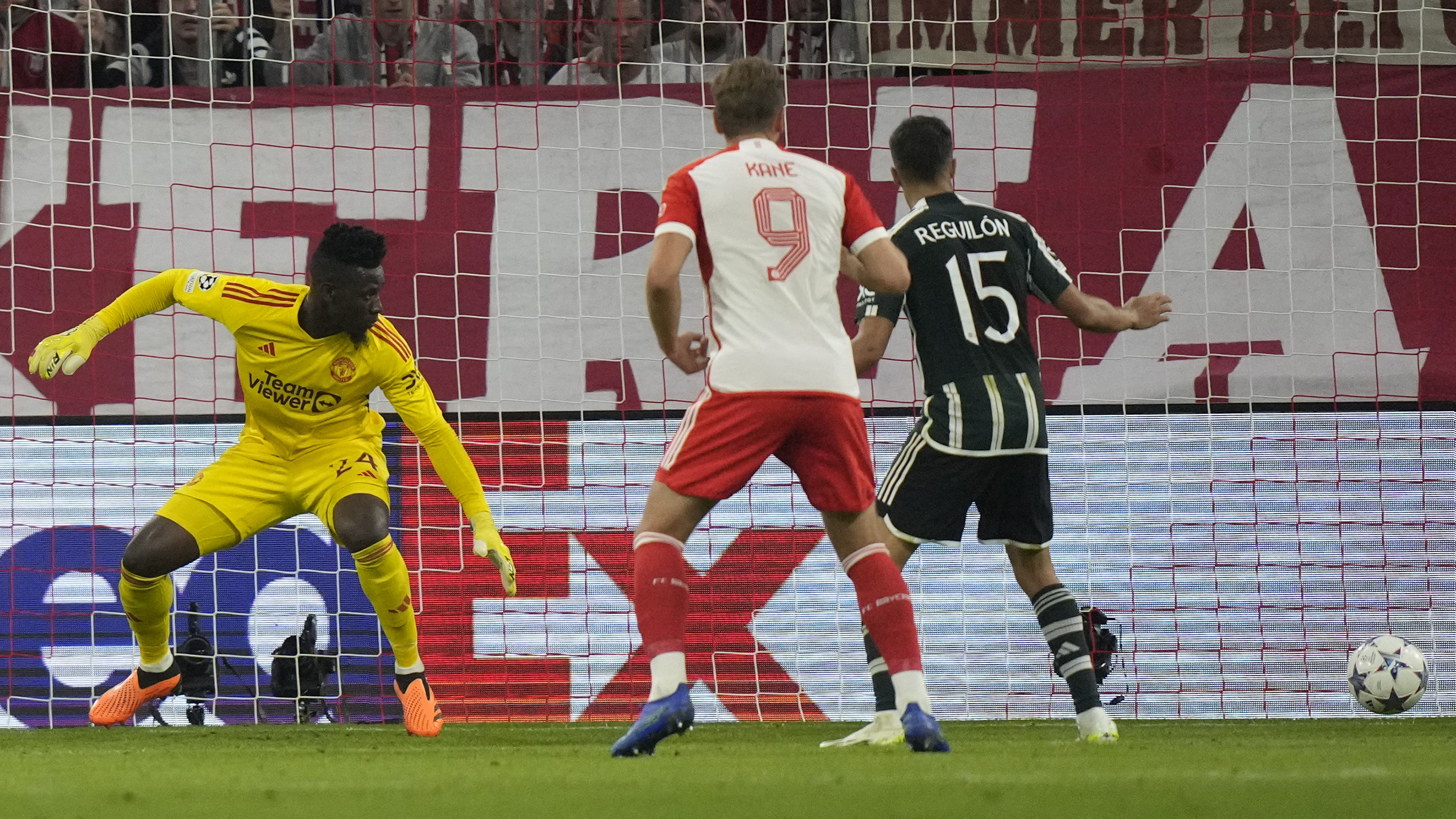 Andre Onana Blunder Lagi, MU Keok dari Bayern Munchen di Liga Champions