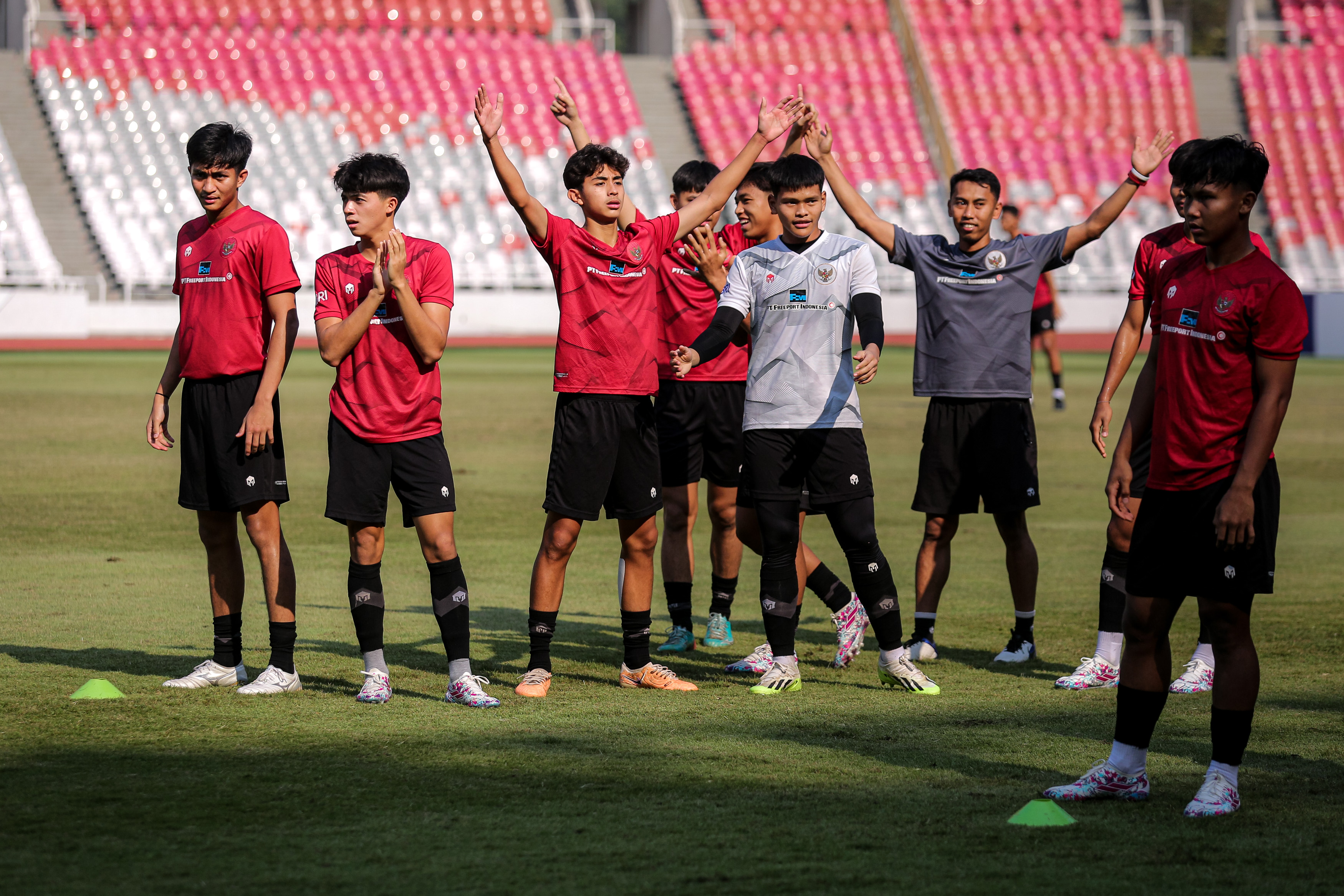 Suasana Gembira Latihan Timnas Indonesia U-17 Jelang Piala Dunia U-17 di Stadion Utama Gelora Bung Karno