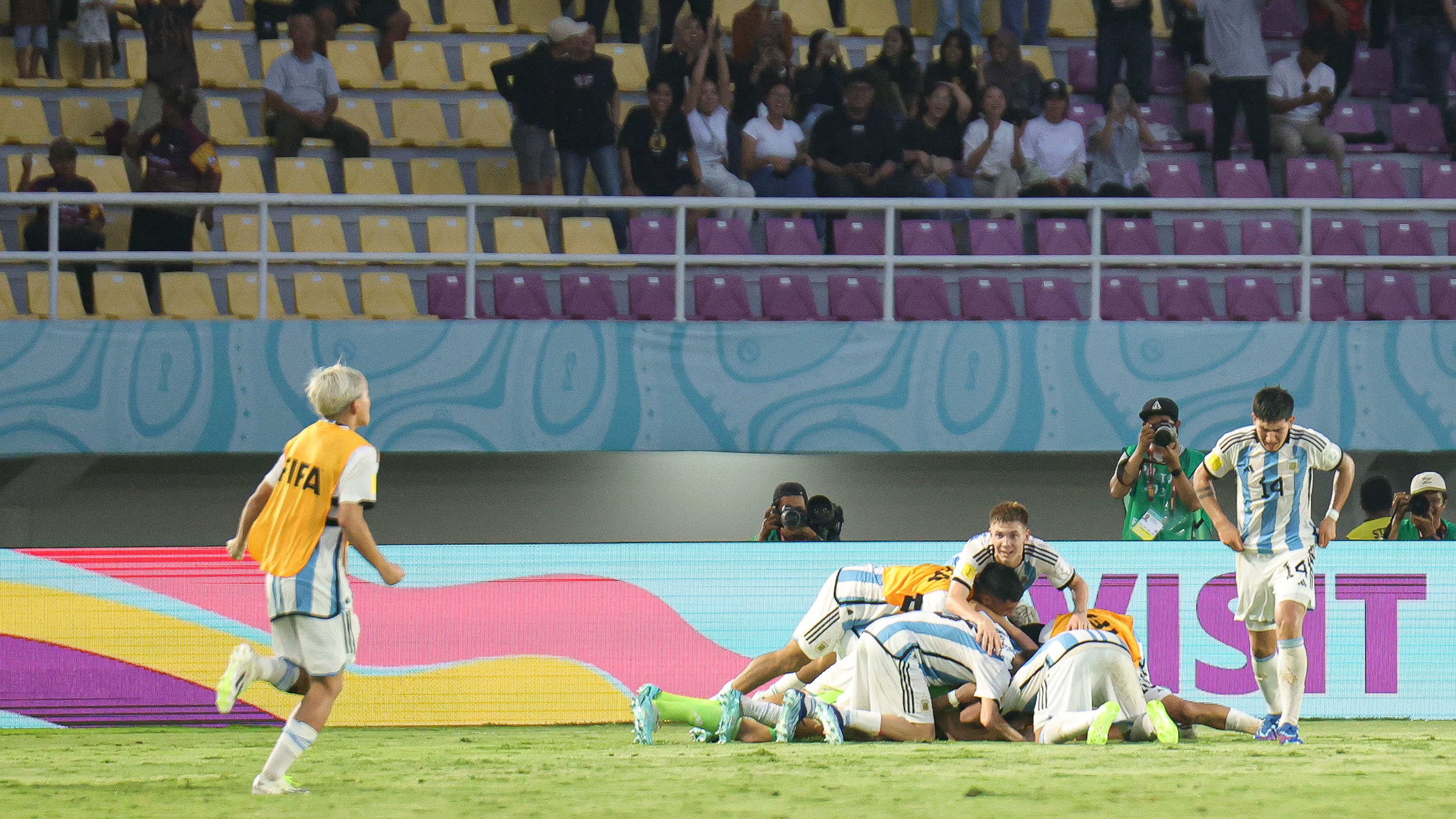 Hattrick Agustin Ruberto Gagal Bawa Argentina ke Final, Kalah Adu Penalti dari Jerman pada Laga Semifinal Piala Dunia U-17 2023 