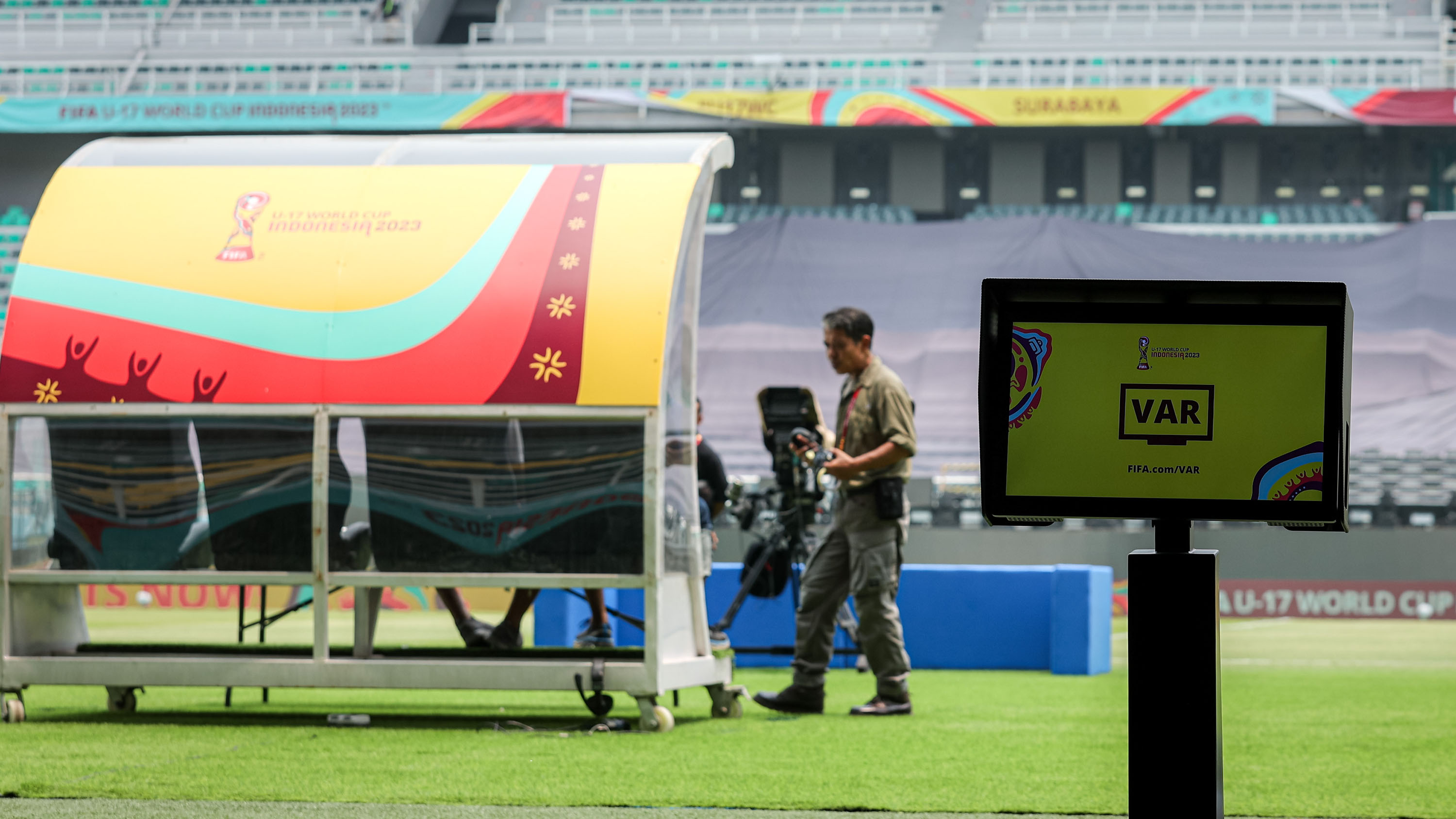 VAR dan Teknologi Garis Gawang Siap Digunakan di Laga Pembuka Piala Dunia U-17 2023 di Stadion Gelora Bung Tomo