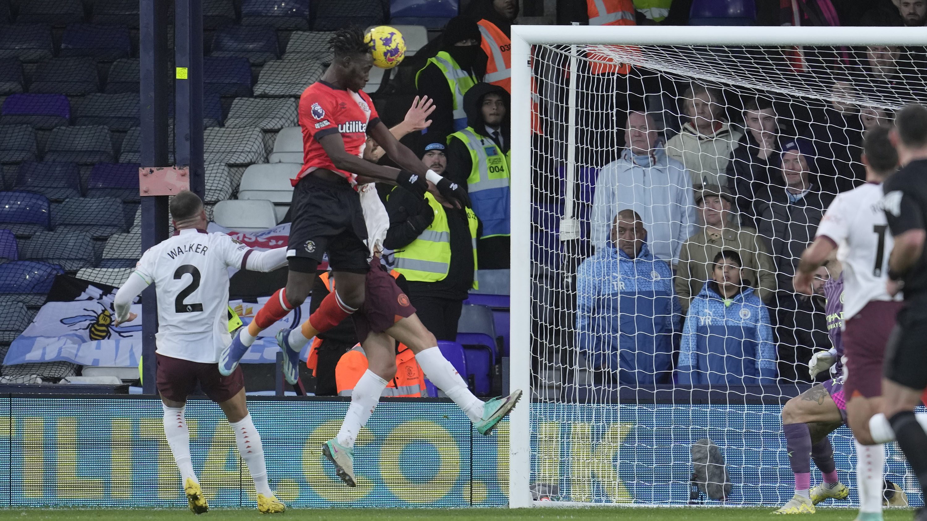 Sikat Luton Town, Man City Akhiri Rentetan 4 Laga Tanpa Kemenangan di Liga Inggris