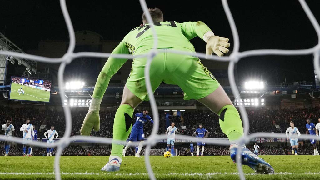 Gol Penalti Noni Madueke jadi Penentu Kemenangan Chelsea atas Crystal Palace di Liga Inggris
