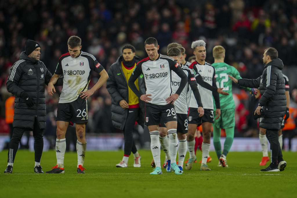 Comeback Liverpool atas Fulham, Satu Kaki di Final