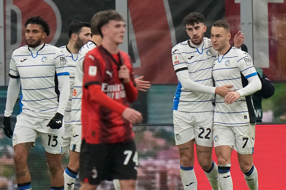 2 Gol Teun Koopmeiners Akhiri Perjalanan Milan di Coppa Italia 