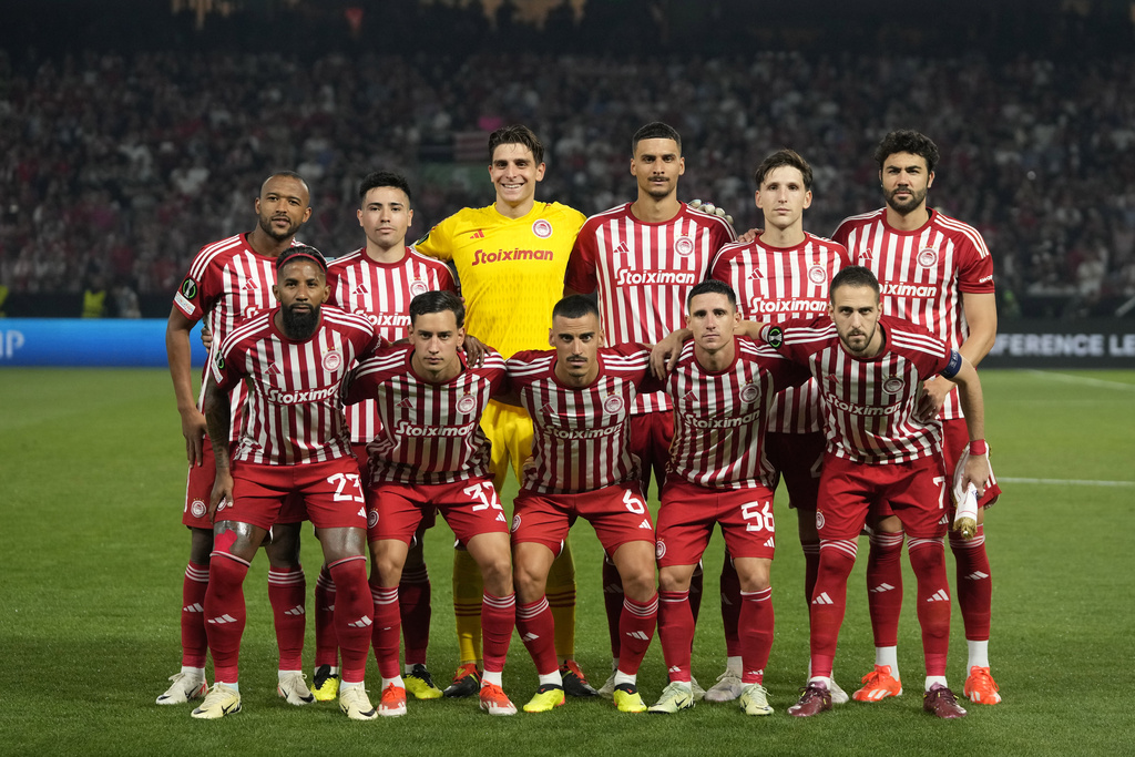 Pesta Olympiakos, Tangis Fiorentina