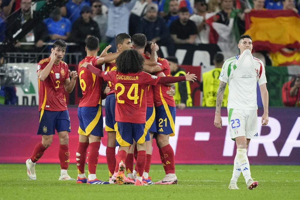 Spanyol vs Italia: Gol Bunuh Diri Calafiori dan Kekalahan Azzurri