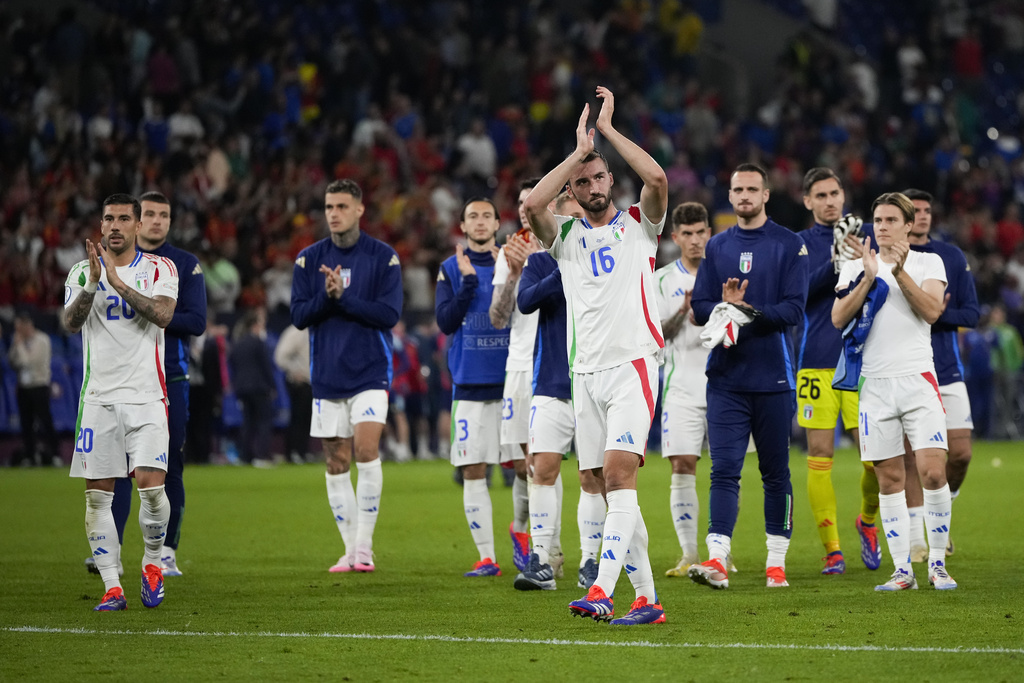 Spanyol vs Italia: Gol Bunuh Diri Calafiori dan Kekalahan Azzurri