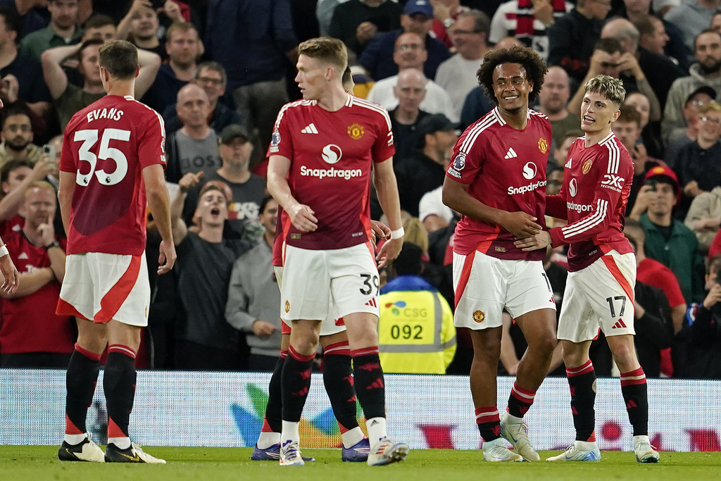 Debut Impian Joshua Zirkzee: Jadi Pengganti, Cetak Gol, MU Menang!